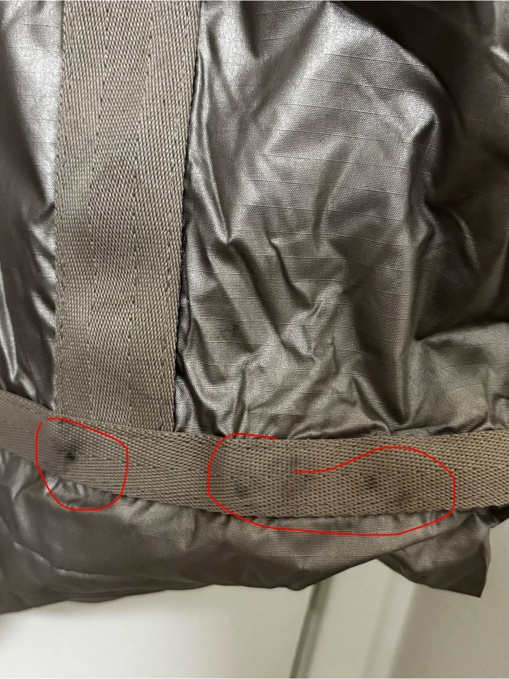 Lesportsac Pearl Lightning Shimmer Tote in Pearl